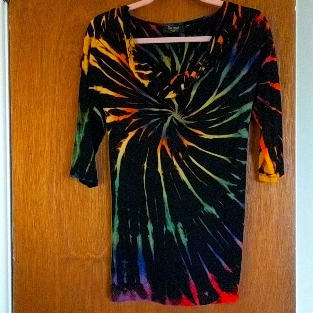 Tie dye 3/4 length cotton shirt with scoop neck